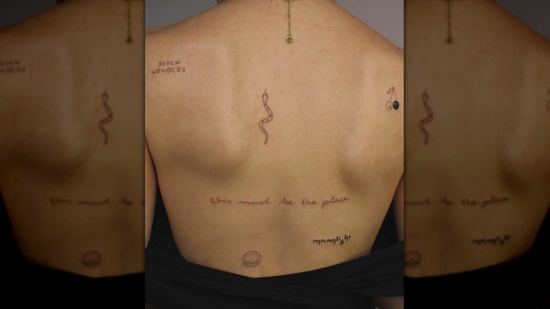 Sticker back tattoos