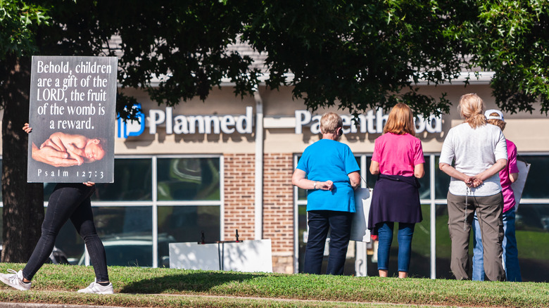 Religious protestors outside of planned parenthood