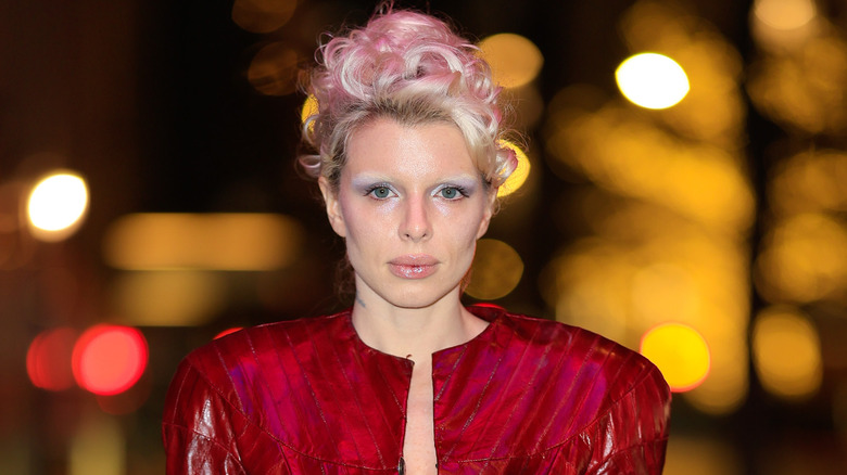 Julia Fox pink hair