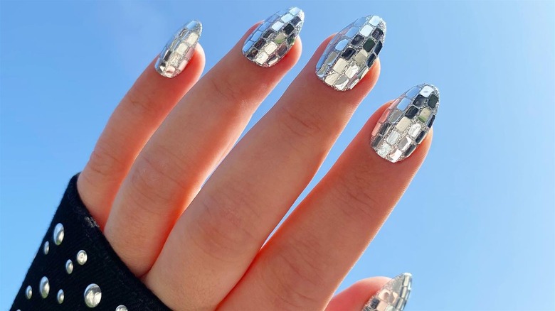 Mirrorball nails