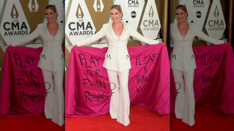 Jennifer Nettles, equal play suit
