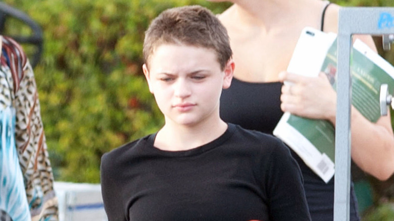 Joey King shaved head