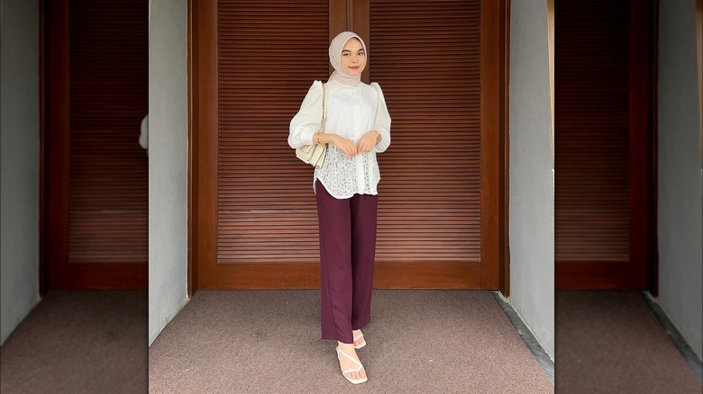 Woman in open-toed shoes