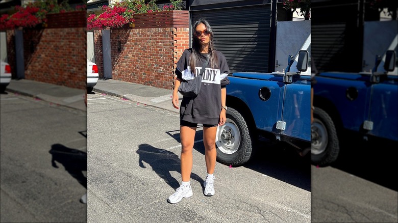 Woman wearing sporty clothing