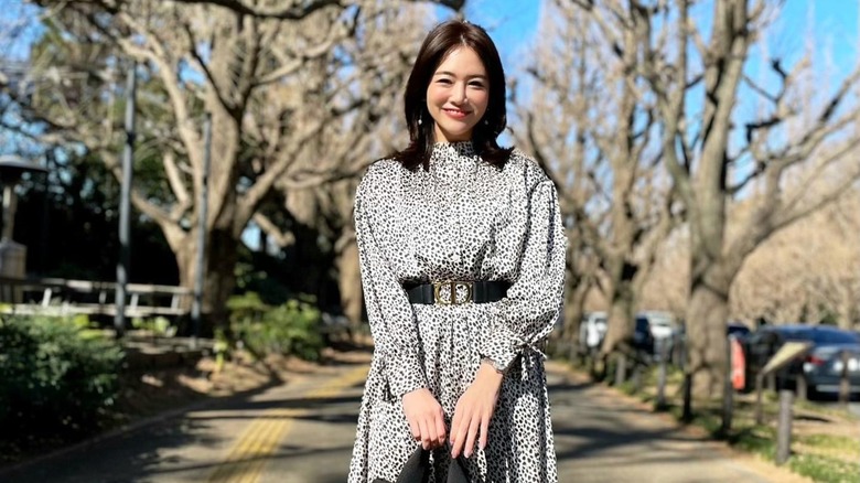 A woman wearing a waist belt