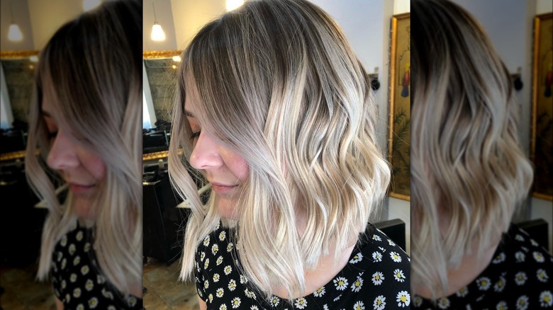 wavy blonde lob